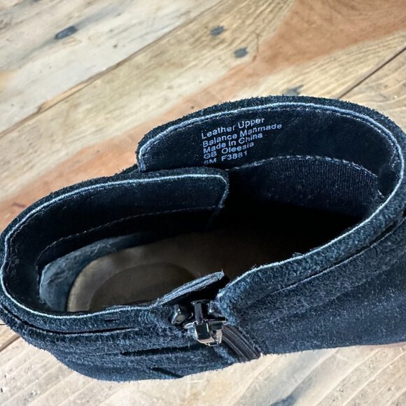 Giani Bernini Oleesia Memory-Foam Ankle Booties Black 6 Suede - Picture 6 of 7